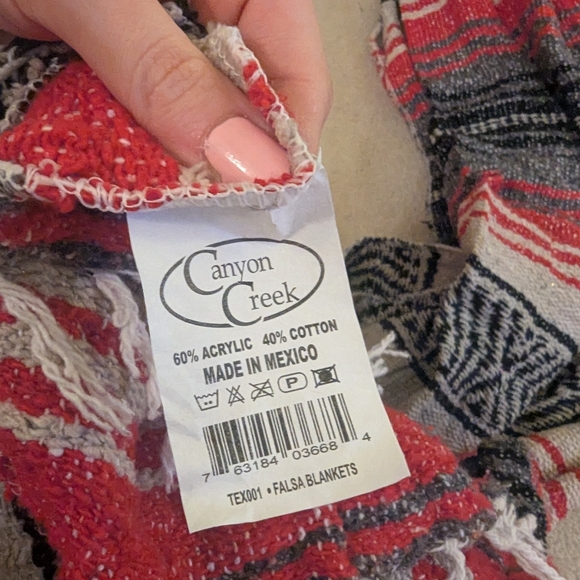 Canyon Creek Authentic Mexican Yoga Falsa Blanket - Picture 4 of 4